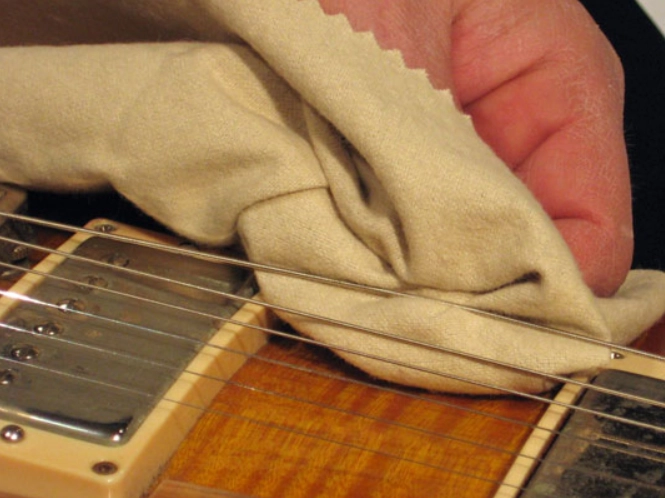 cách bảo quản đàn guitar