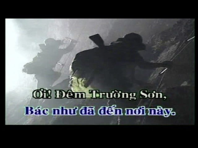 Đêm Trường Sơn nhớ Bác - Việt Hoàn | Lời bài hát, hợp âm, MV