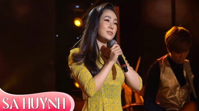 Gõ Cửa - Sa Huỳnh | Lời bài hát, hợp âm, MV