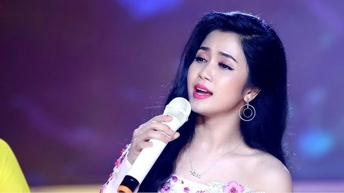 Hoa nở về đêm​​ - Phương Anh | Lời bài hát, hợp âm, MV